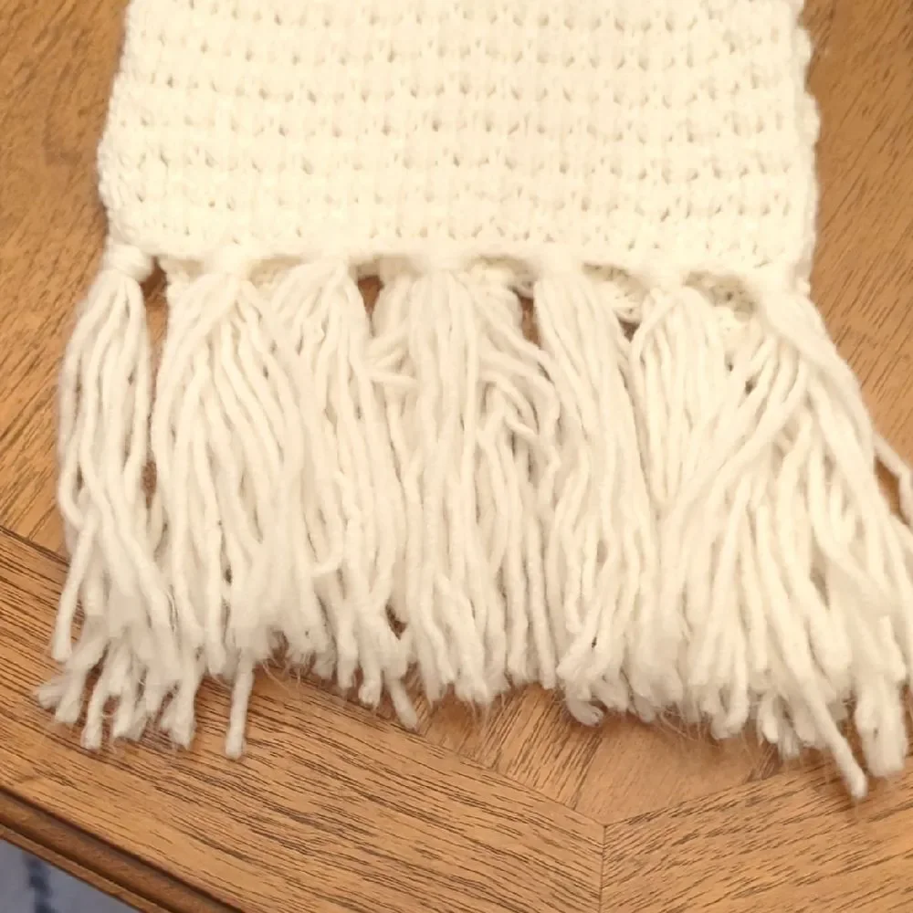 Old Navy Cream Knit Scarf
